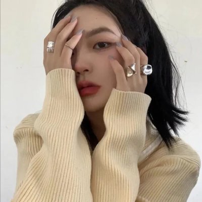 忧郁小妇人